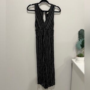 Super cute jumpsuit, size S